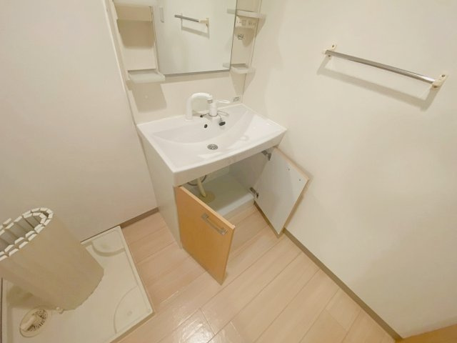 フローラの洗面所|※同建物の類似写真となります。