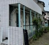 アリス上柴18号館のエントランス