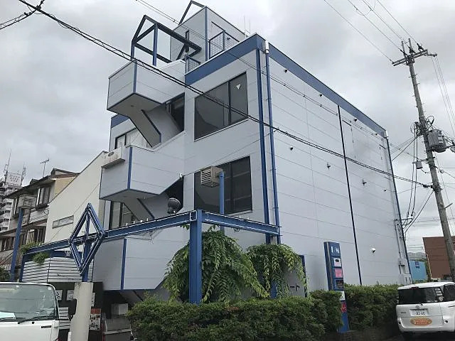 大津市今堅田２丁目の店舗一部の外観