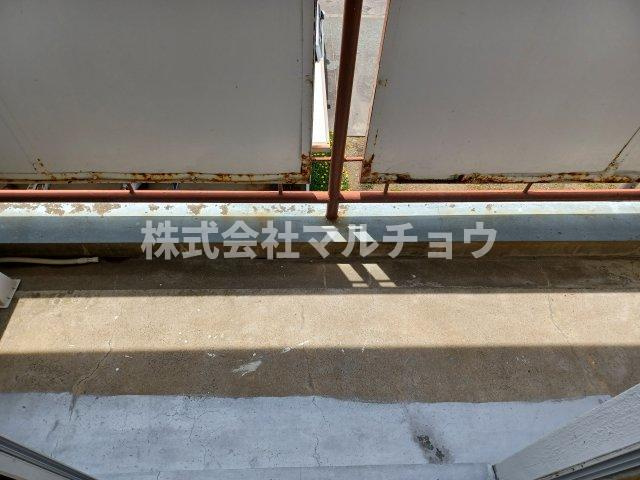 ヴィラナリー田辺のバルコニー|お洗濯にも便利なバルコニー付き