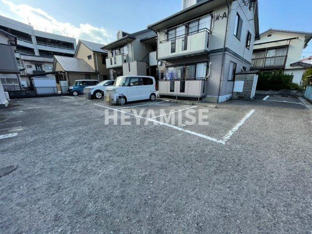 セジュールM A棟の駐車場