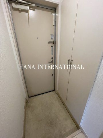 リブリ・Ajisaiの玄関