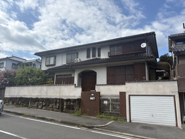 香芝市西真美一丁目 古家付土地の画像