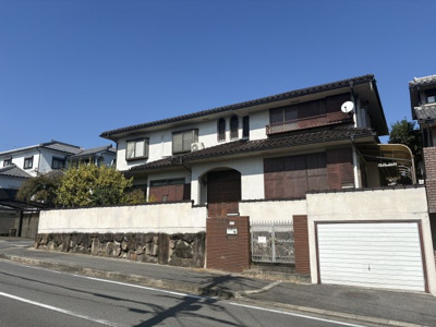 【外観】 | 香芝市西真美一丁目 古家付土地 | 南東側外観