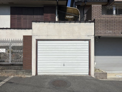 【駐車場】 | 香芝市西真美一丁目 古家付土地 | 西側境界