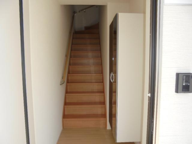 熊本市南区御幸笛田３丁目のアパートの玄関