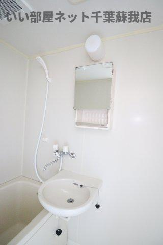 ハイムカメリアの洗面所|忙しい朝には欠かせない洗面所です