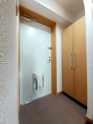 【玄関】 | フラット　Ｆ | シンプルで使いやすい玄関です