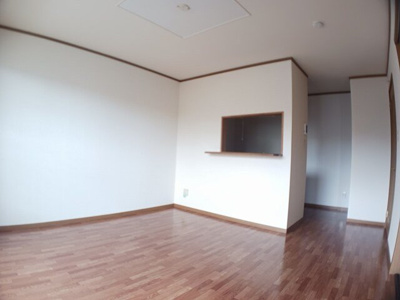 【居間・リビング】 | ヒラソール | こちらのリビングで趣味の時間をお楽しみください