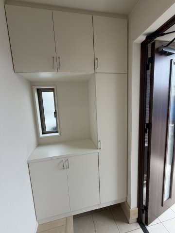妻崎開作売物件の玄関