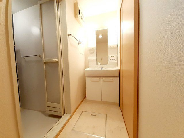 【洗面所】 | アルカンシエル・Ｙ　Ａ | スペースが確保できる洗面所です