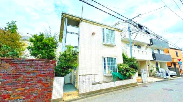 ラークテラスの外観