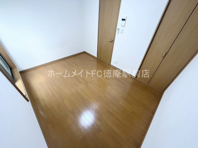 リビエールハナテンの洋室