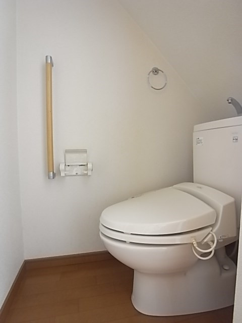雲井通3丁目戸建のトイレ