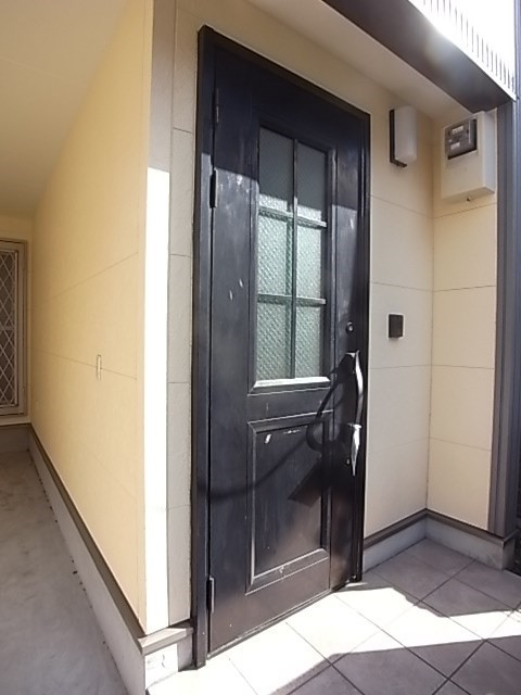 雲井通3丁目戸建のエントランス