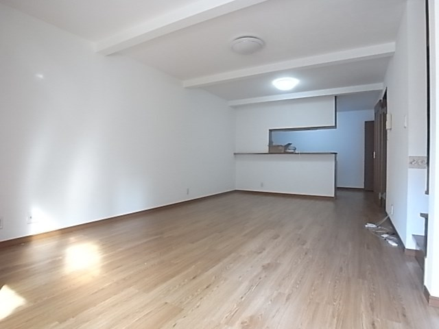 雲井通3丁目戸建の居間・リビング