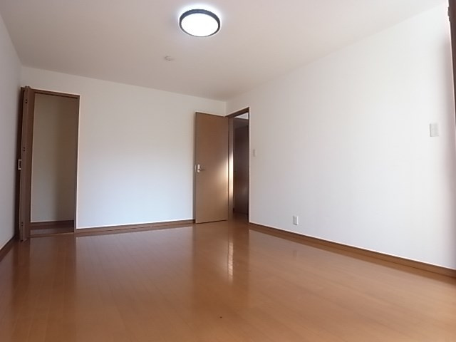雲井通3丁目戸建の寝室