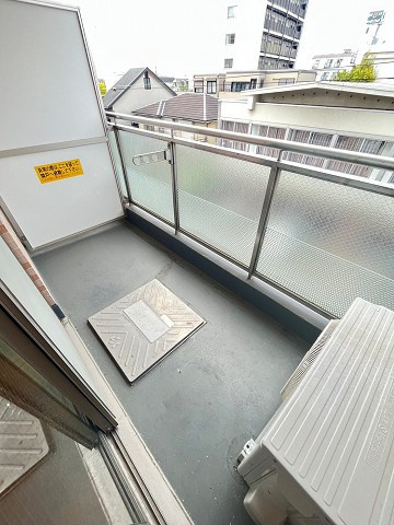 TSURUGIのバルコニー
