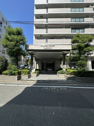 グラン・コート薬院のエントランス