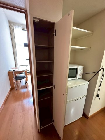 レオパレスCOZYの収納