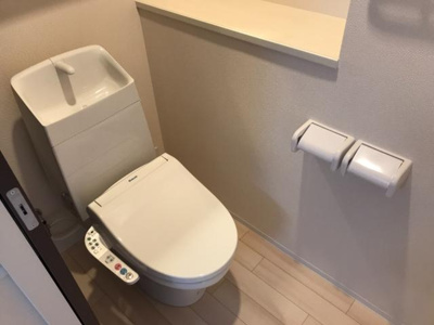 【トイレ】 | コーポ山内　伍番館 | シャワー付トイレ（イメージ）