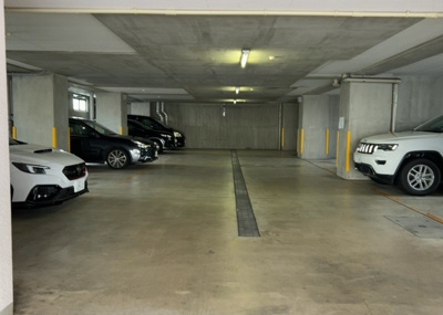 【駐車場】 | プレール本厚木弐番館 | 敷地内駐車場の空き状況や詳細な利用条件については最新の情報をご案内いたします。また、お持ちのお車のサイズに適しているかどうかも現地見学の際に実際にご確認いただけますので、お気軽にお問い合わせ下さい。