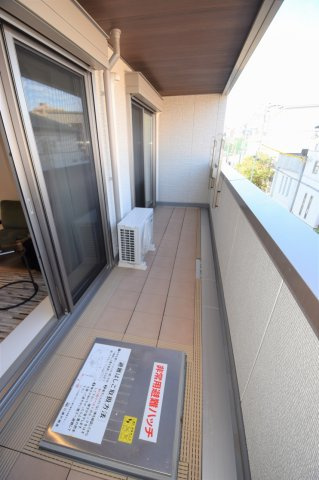 【バルコニー】 | ※同ハウスメーカー施工の類似物件参考写真です