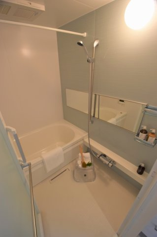 【浴室】 | ※同ハウスメーカー施工の類似物件参考写真です