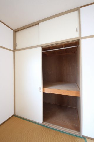 アレストクマクラの収納|専用の収納スペースです