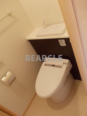 【トイレ】 | レクイアーレ大宮 | 落ち着いた色調のトイレです