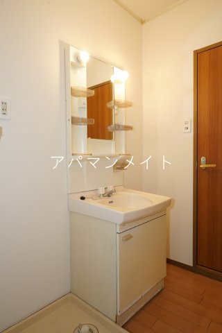 【洗面所】 | リヴェールⅠ | 明るい洗面所です