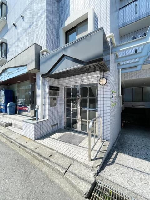 ビエント宮崎台のエントランス