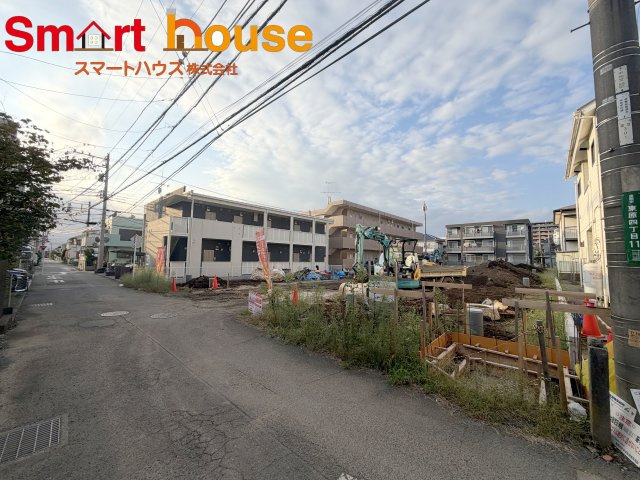 座間市東原第10　全4区画の前面道路含む現地写真