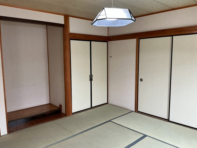 結城市みどり町戸建ての和室|1階8帖和室