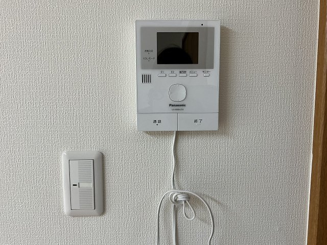 結城市みどり町戸建てのセキュリティ|モニター付きインターホン