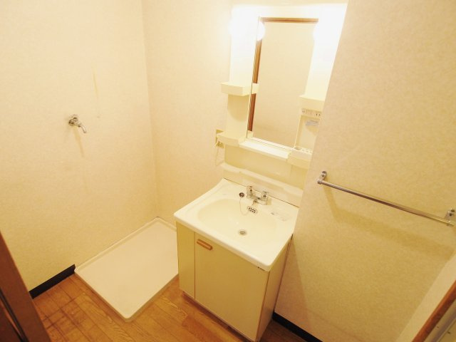 第2伊藤ビルの独立洗面台