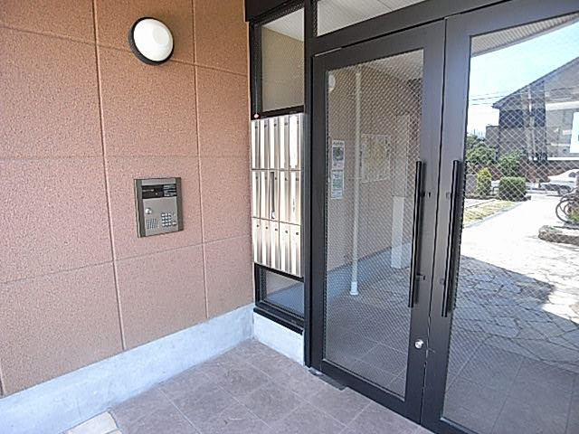 エスポワール西川のエントランス|オートロック