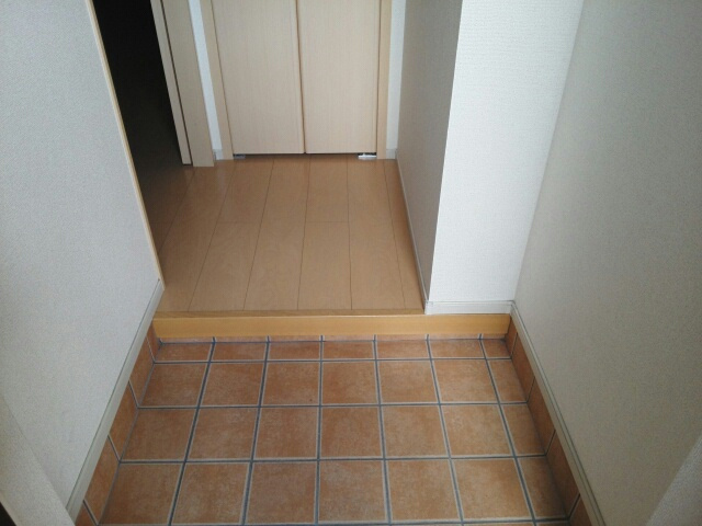 フェリーチェ　ウーノの玄関