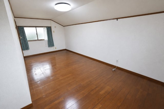 うきは市浮羽町古川　中古戸建の洋室