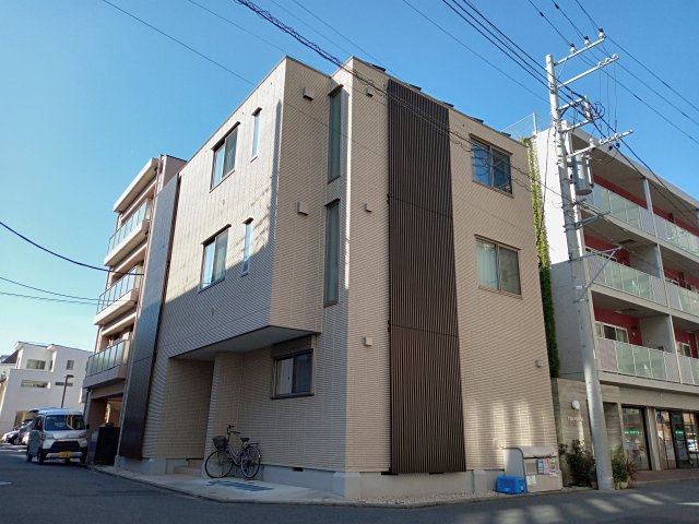 川崎市多摩区登戸の賃貸マンションの外観