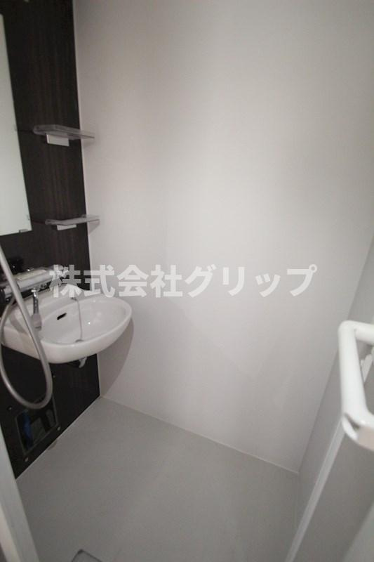 横浜市神奈川区松本町２丁目の賃貸マンションの浴室