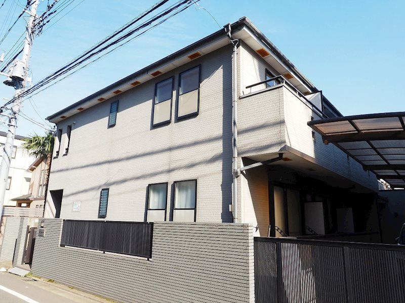 世田谷区世田谷４丁目のアパートの外観