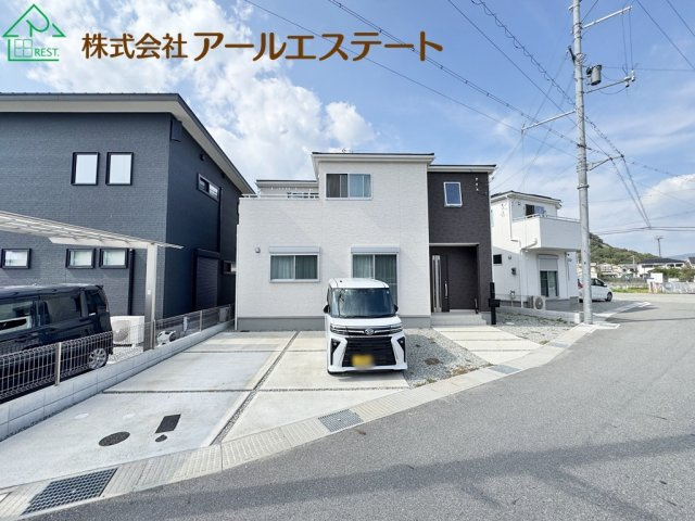 姫路市広畑区西蒲田　　中古戸建の駐車場