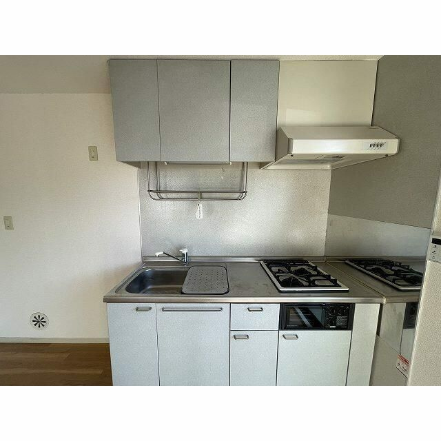 クレール大倉山　太尾町のキッチン