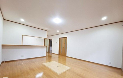 【居間・リビング】 | ☆八尾市山本町北５丁目10-21　中古戸建