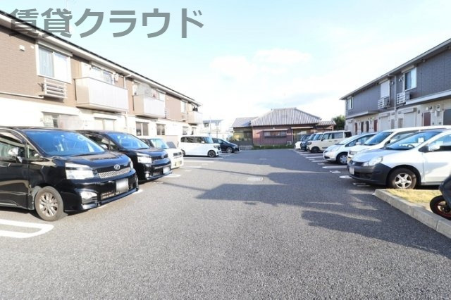 ソフィアクレールBの駐車場|駐車場完備です