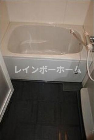 フェリーチェヒライワの玄関