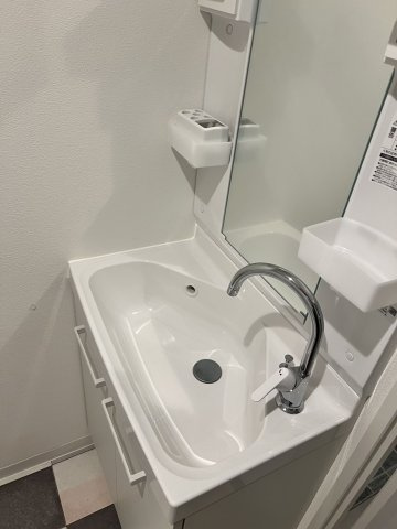LiveFlat千駄木の洗面所