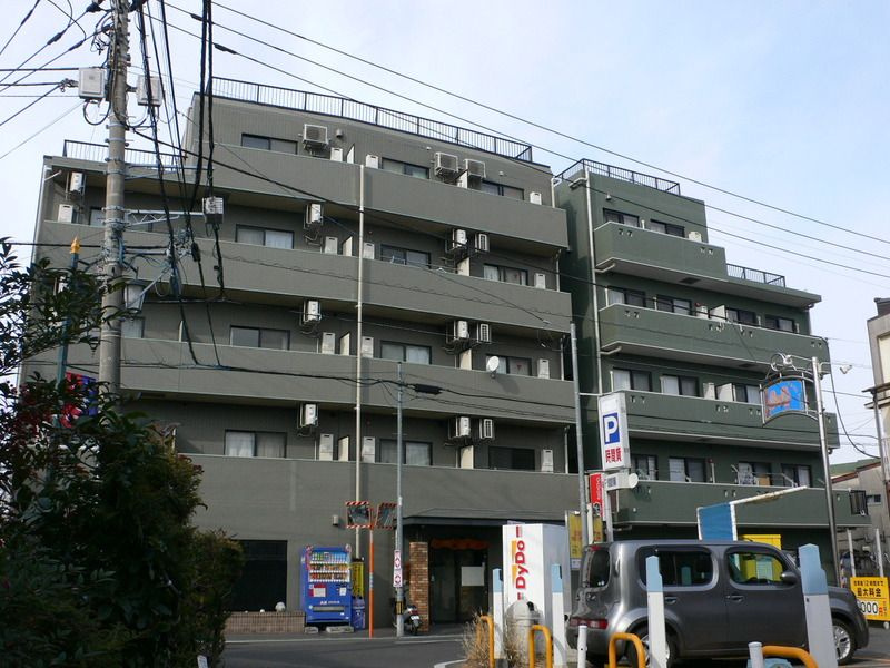 トラットリアK&Mの外観