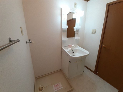 【洗面所】 | イルソーレ | 忙しい朝には欠かせない洗面所です